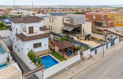 Resale - Villa - Los Montesinos - La Herrada