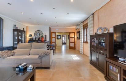 Resale - Villa - Los Montesinos - La Herrada