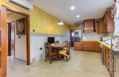 Resale - Villa - Los Montesinos - La Herrada