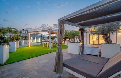 Resale - Villa - Orihuela Costa - Villamartín