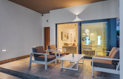 Resale - Villa - Orihuela Costa - Villamartín