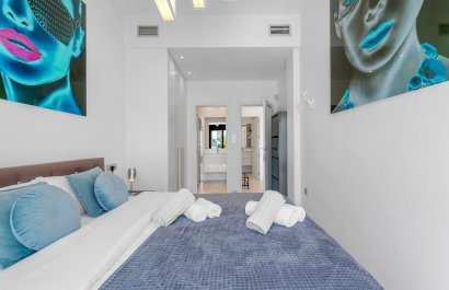 Resale - Villa - Orihuela Costa - Villamartín