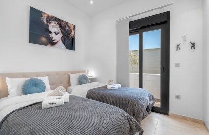 Resale - Villa - Orihuela Costa - Villamartín