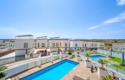 Resale - Villa - Orihuela Costa - Villamartín