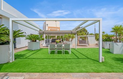 Resale - Villa - Orihuela Costa - Villamartín