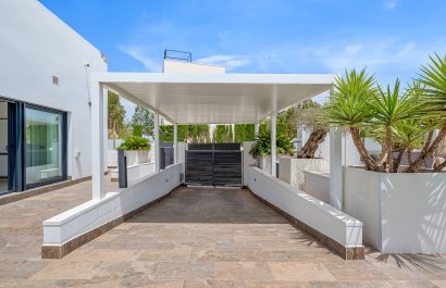 Resale - Villa - Orihuela Costa - Villamartín