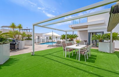 Resale - Villa - Orihuela Costa - Villamartín