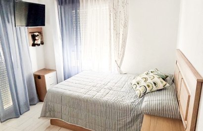 Resale - Apartment / flat - Torrevieia - Center