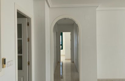 Resale - Apartment / flat - Orihuela Costa