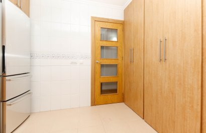 Resale - Apartment / flat - Torrevieia - Center