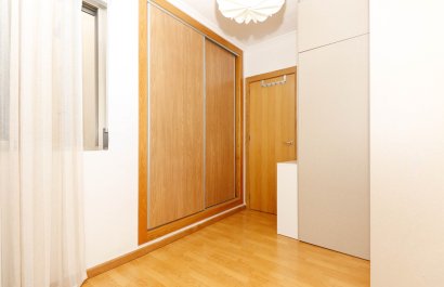 Resale - Apartment / flat - Torrevieia - Center