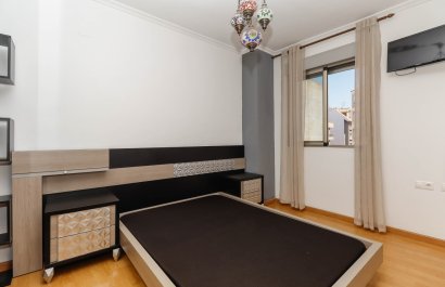 Resale - Apartment / flat - Torrevieia - Center