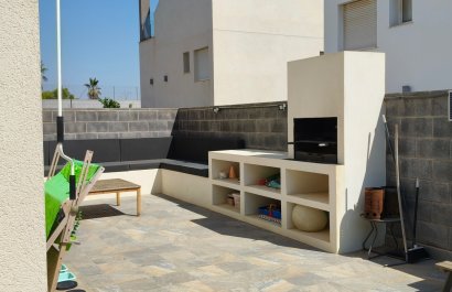 Resale - Villa - Torrevieia - Torrevieja