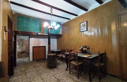 Resale - Townhouse / Duplex / Corner - Agres - town