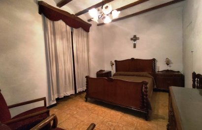 Resale - Townhouse / Duplex / Corner - Agres - town