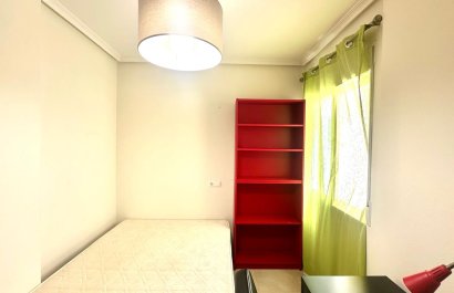 Resale - Apartment / flat - Torrevieia - Center