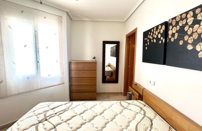 Resale - Apartment / flat - Torrevieia - Center