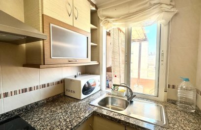 Resale - Apartment / flat - Torrevieia - Center