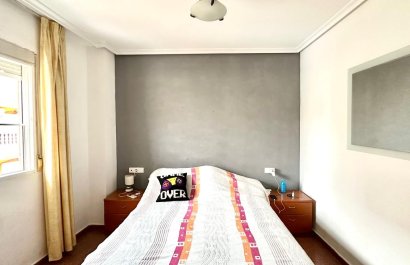 Resale - Apartment / flat - Torrevieia - Center