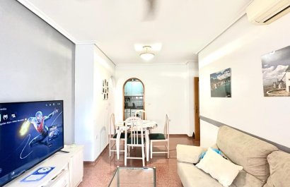 Resale - Apartment / flat - Torrevieia - Center