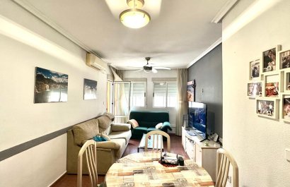 Resale - Apartment / flat - Torrevieia - Center