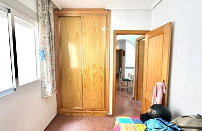 Resale - Apartment / flat - Torrevieia - Center