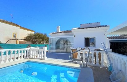 Resale - Villa - Torrevieia - La Siesta