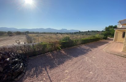 Resale - Villa - Sax