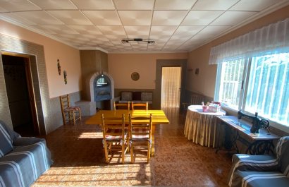 Resale - Villa - Sax