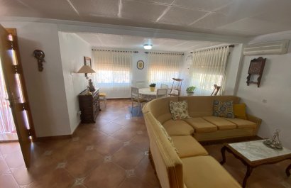 Resale - Villa - Sax