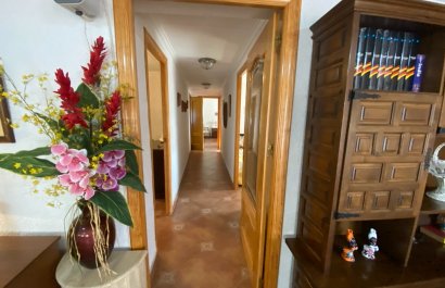 Resale - Villa - Sax