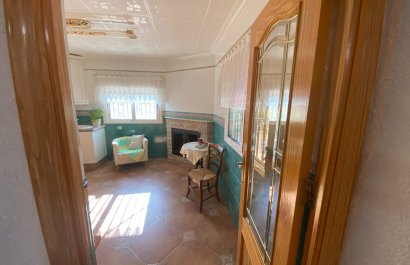 Resale - Villa - Sax