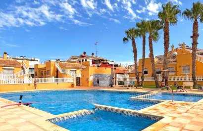 Resale - Townhouse / Duplex / Corner - Torrevieia - La Siesta
