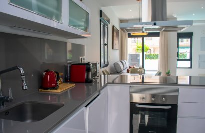 Resale - Villa - Torrevieia - La Siesta