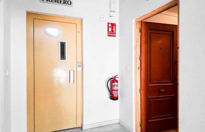 Resale - Apartment / flat - Torrevieia - El Acequión - Los Náufragos