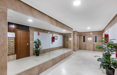 Resale - Apartment / flat - Torrevieia - Playa del Cura