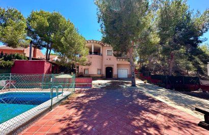 Resale - Villa - San Miguel de Salinas - Ciudad de las comunicaciones