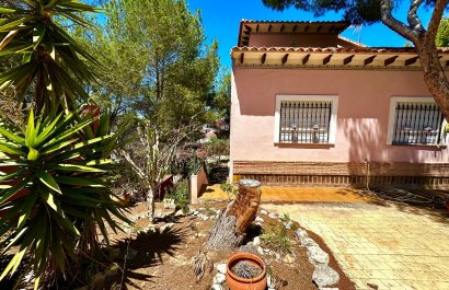 Resale - Villa - San Miguel de Salinas - Ciudad de las comunicaciones