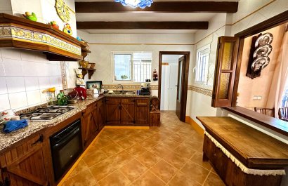 Resale - Villa - San Miguel de Salinas - Ciudad de las comunicaciones