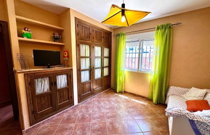 Resale - Villa - San Miguel de Salinas - Ciudad de las comunicaciones