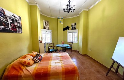 Resale - Villa - San Miguel de Salinas - Ciudad de las comunicaciones