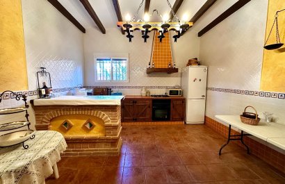 Resale - Villa - San Miguel de Salinas - Ciudad de las comunicaciones