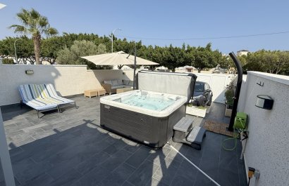 Resale - Townhouse / Duplex / Corner - Orihuela Costa - La Zenia