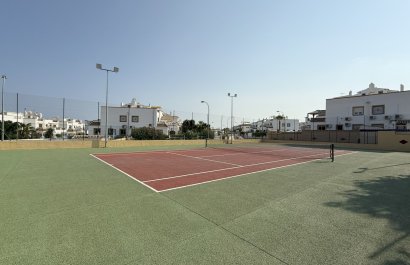 Resale - Townhouse / Duplex / Corner - Orihuela Costa - La Zenia