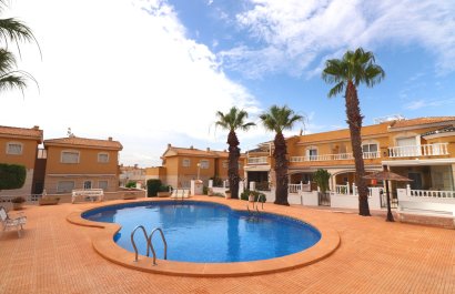 Reventa - Townhouse / Duplex - Benijofar - Monte Azul