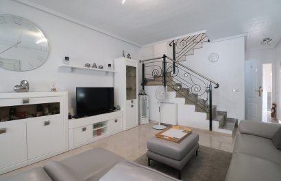 Reventa - Townhouse / Duplex - Benijofar - Monte Azul