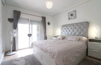 Reventa - Townhouse / Duplex - Benijofar - Monte Azul