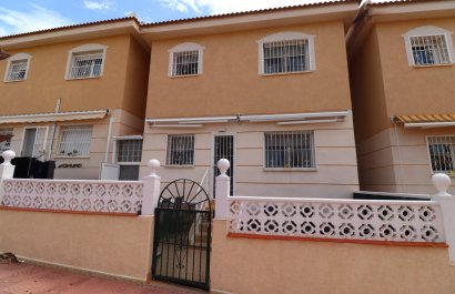 Reventa - Townhouse / Duplex - Benijofar - Monte Azul