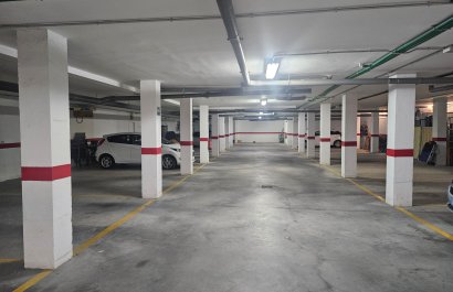 Reventa - Apartamento / piso - Villamartín - PAU 8