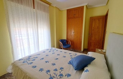 Reventa - Villa - Los Alcázares